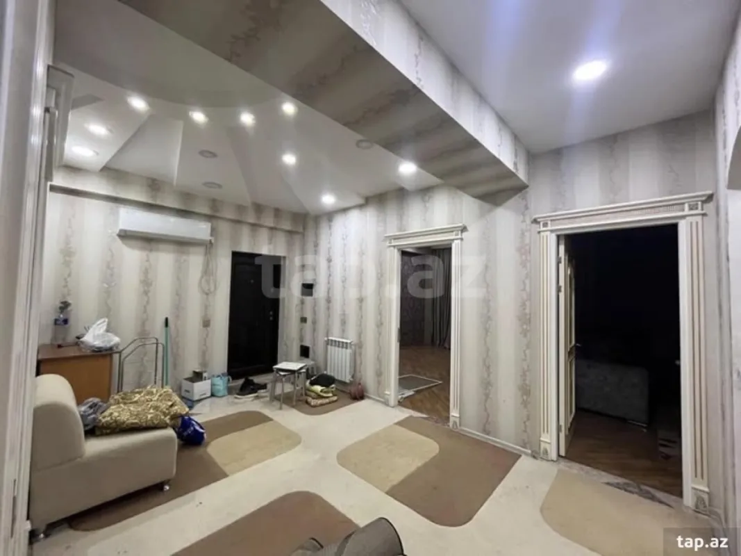 Satılır 3 otaqlı yeni tikili 120 m²