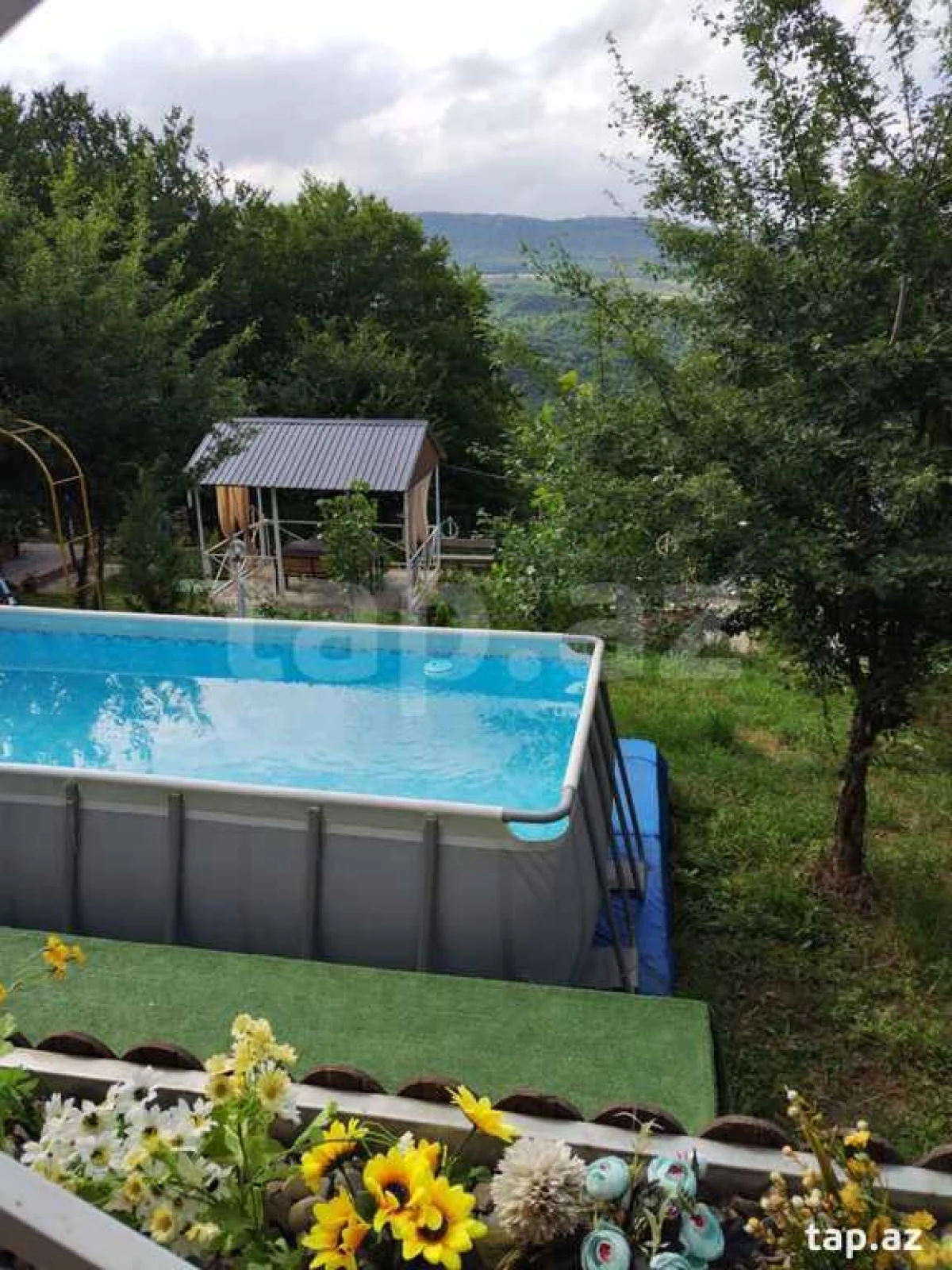 Kirayə verilir 3 otaqlı həyət evi