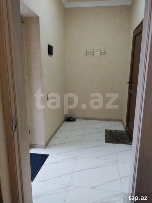 Kirayə verilir 3 otaqlı həyət evi