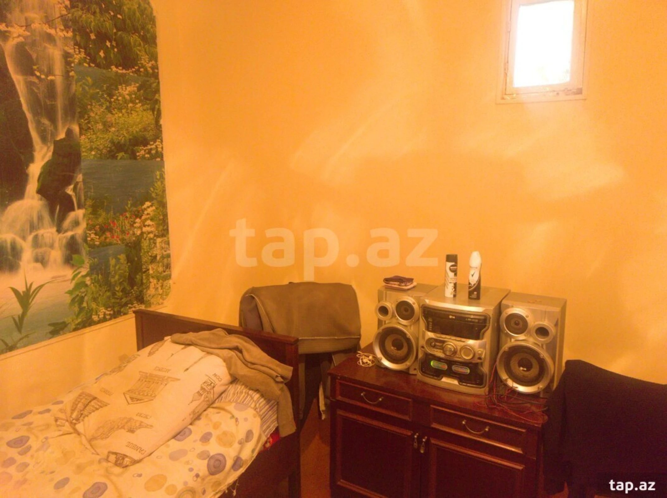 Satılır 6 otaqlı həyət evi