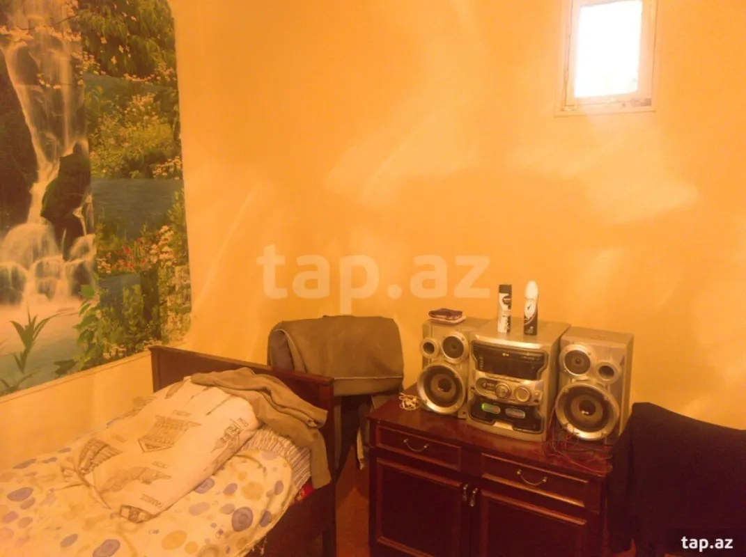 Satılır 6 otaqlı həyət evi