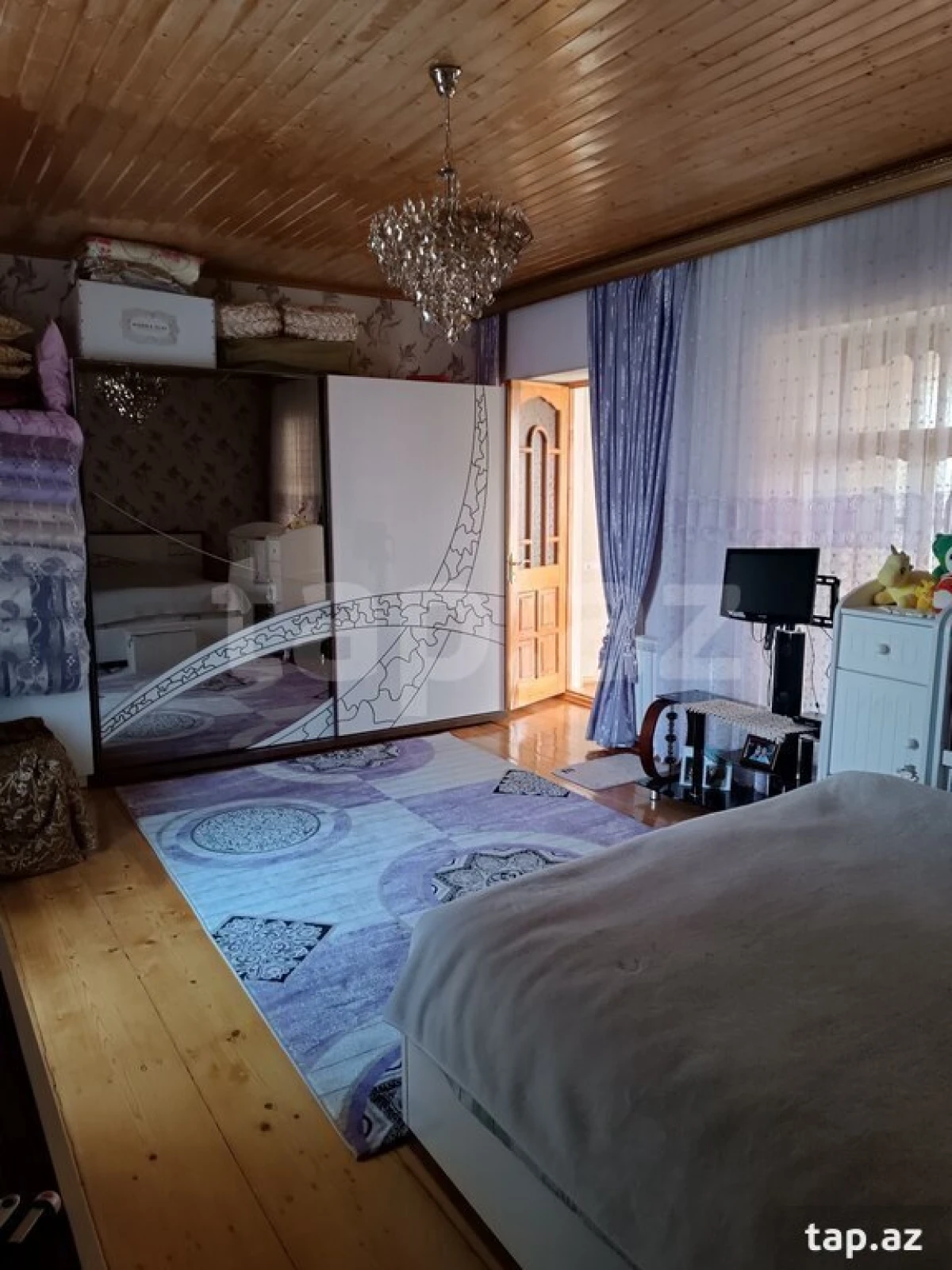 Satılır 6 otaqlı həyət evi 250 m²