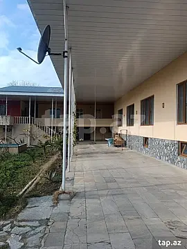 Satılır 6 otaqlı həyət evi 250 m² — Şəki 6 otaq 250.00 m²