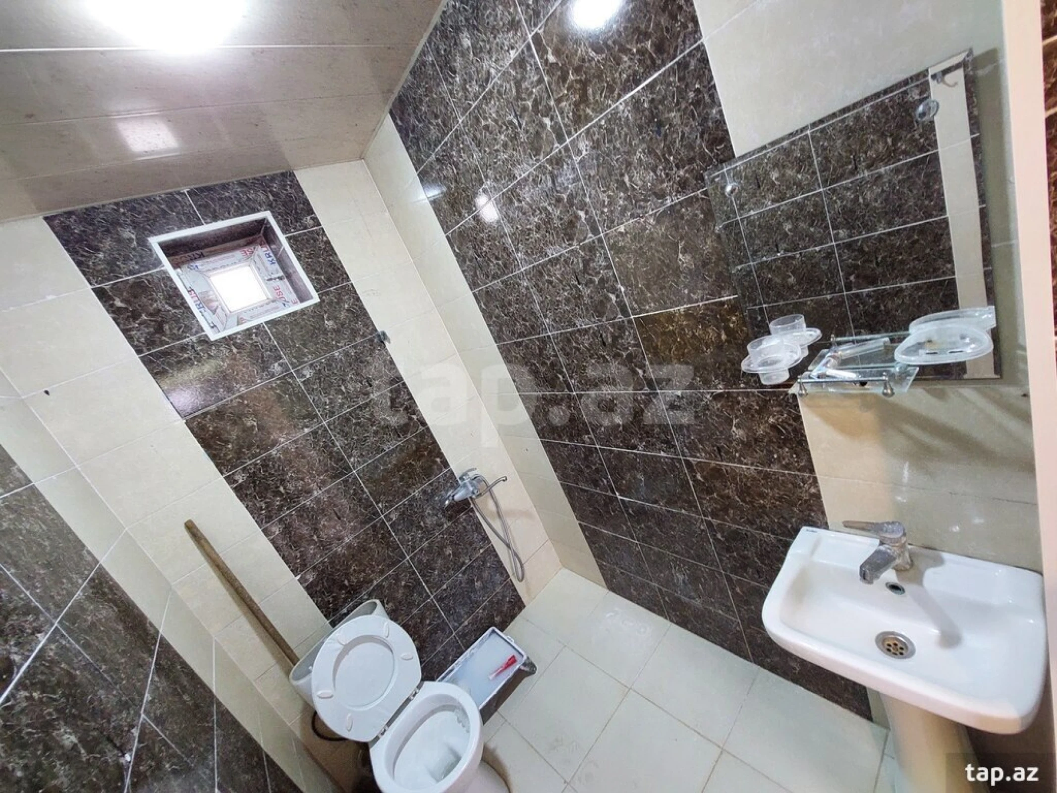 Satılır 3 otaqlı həyət evi