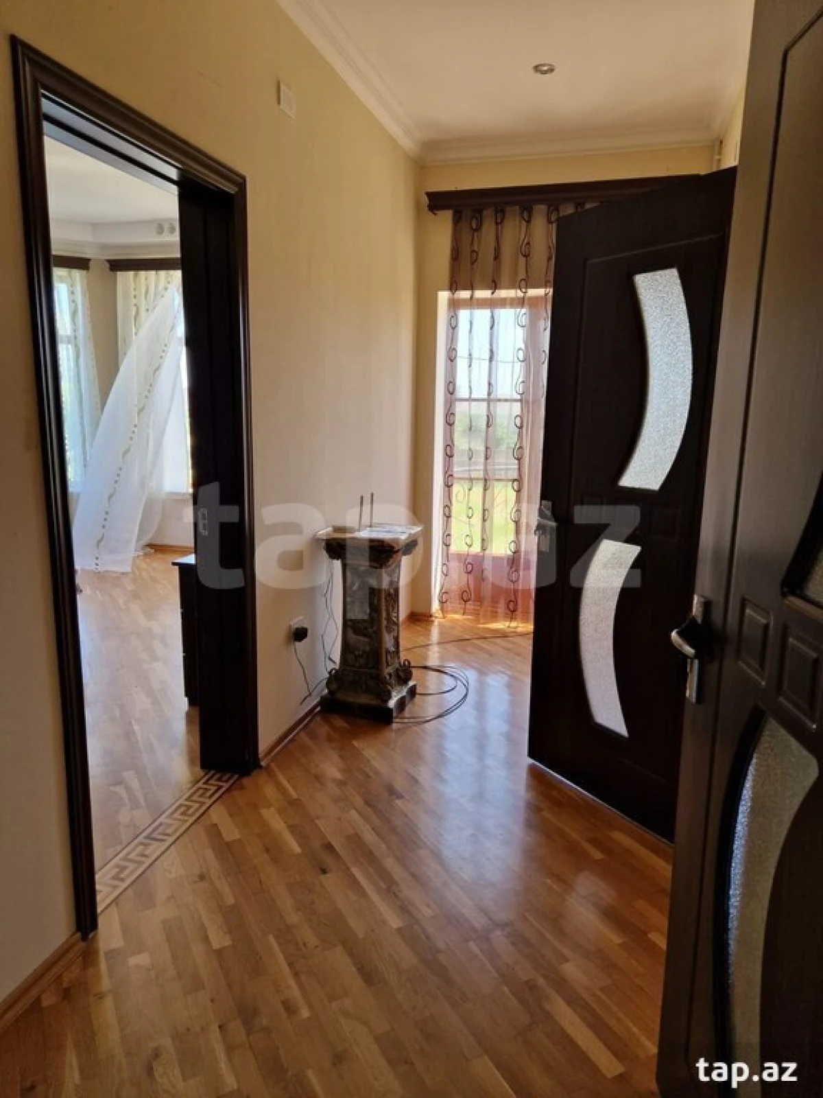 Satılır 4 otaqlı həyət evi