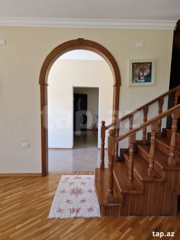 Satılır 4 otaqlı həyət evi