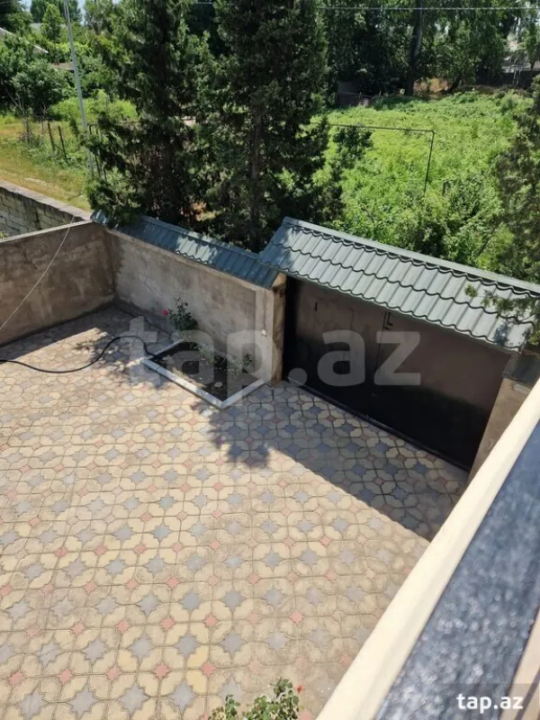 Satılır 4 otaqlı həyət evi