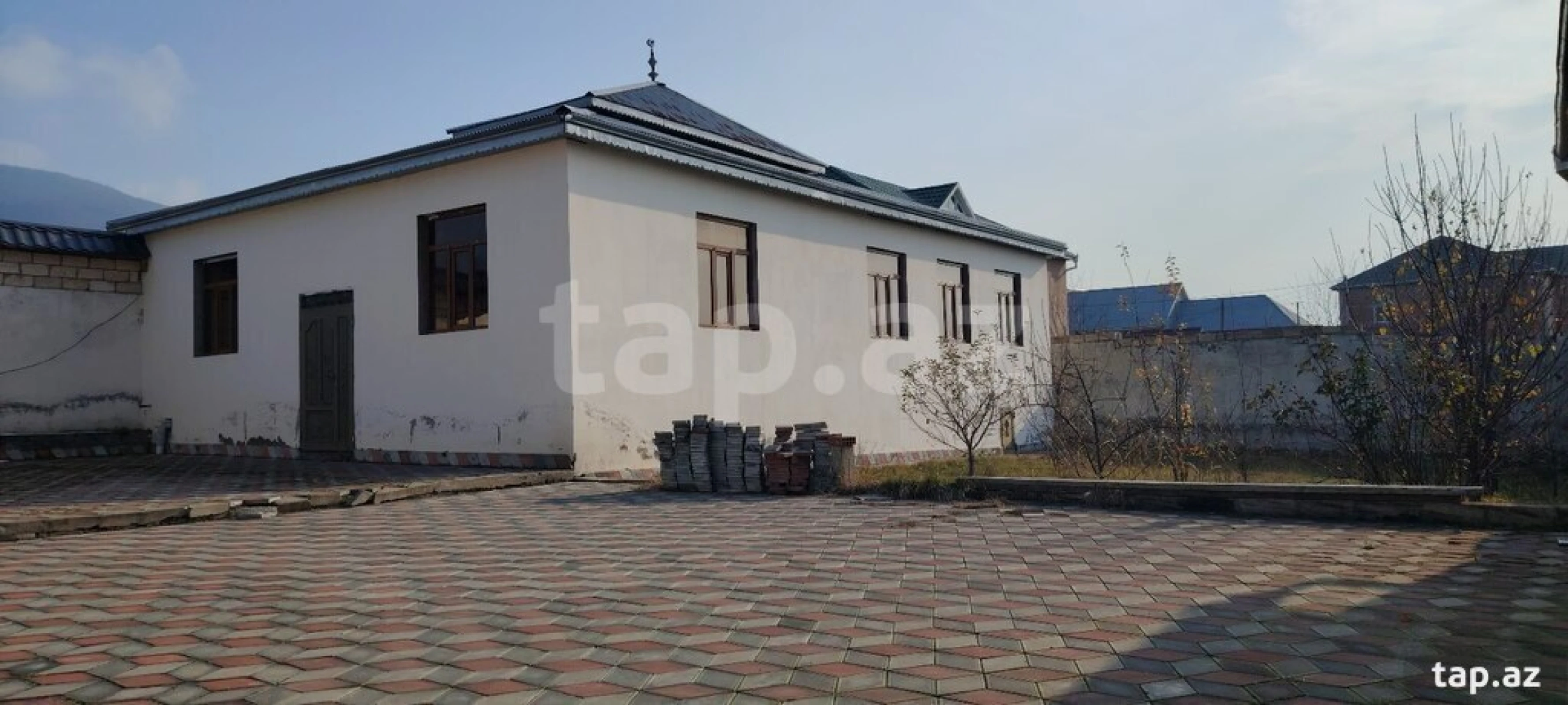 Satılır 4 otaqlı həyət evi 130 m²