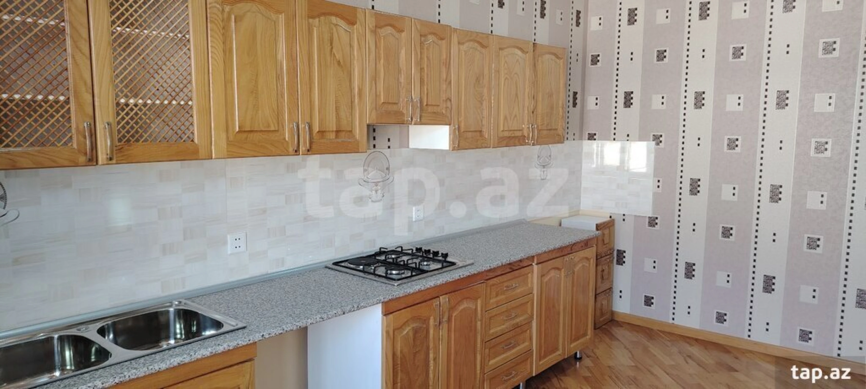 Satılır 4 otaqlı həyət evi 130 m²