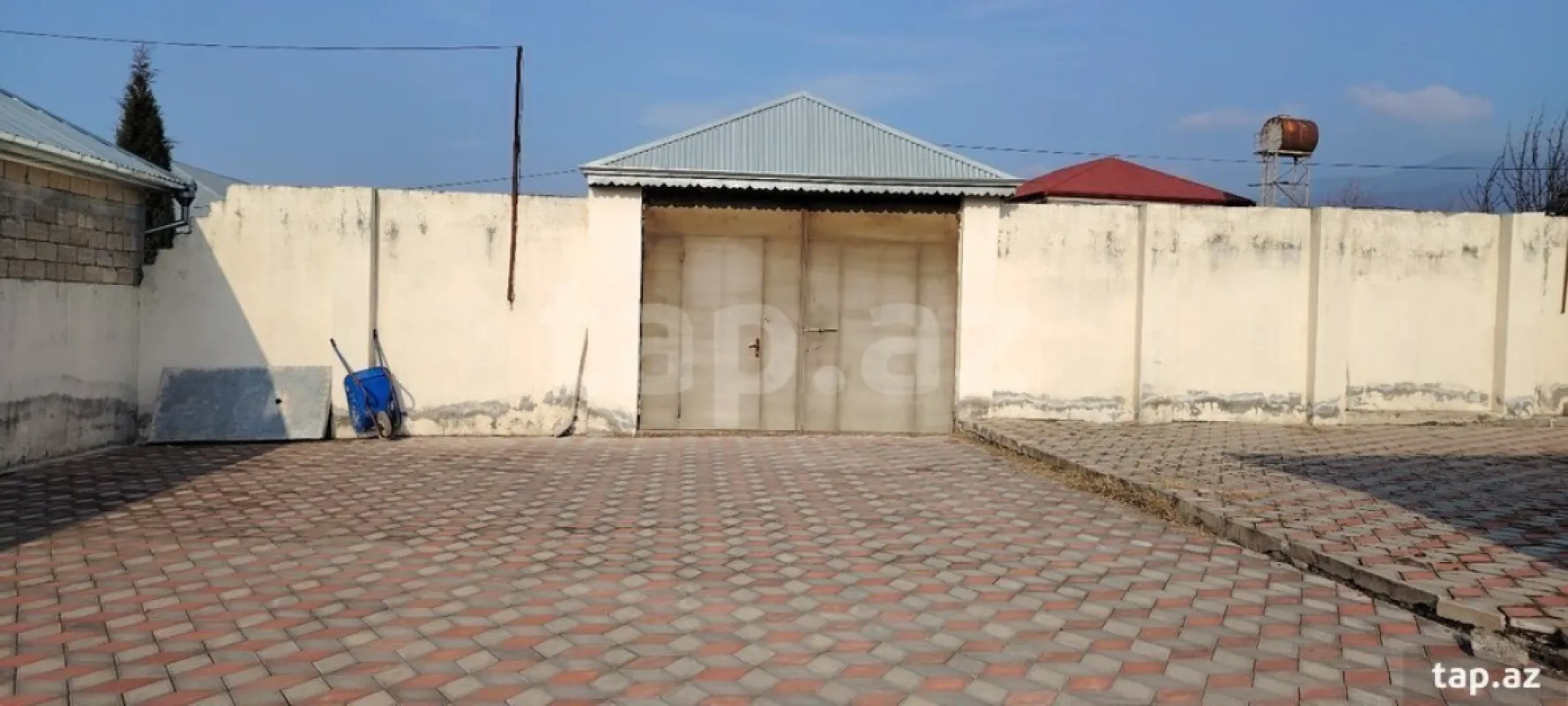 Satılır 4 otaqlı həyət evi 130 m²