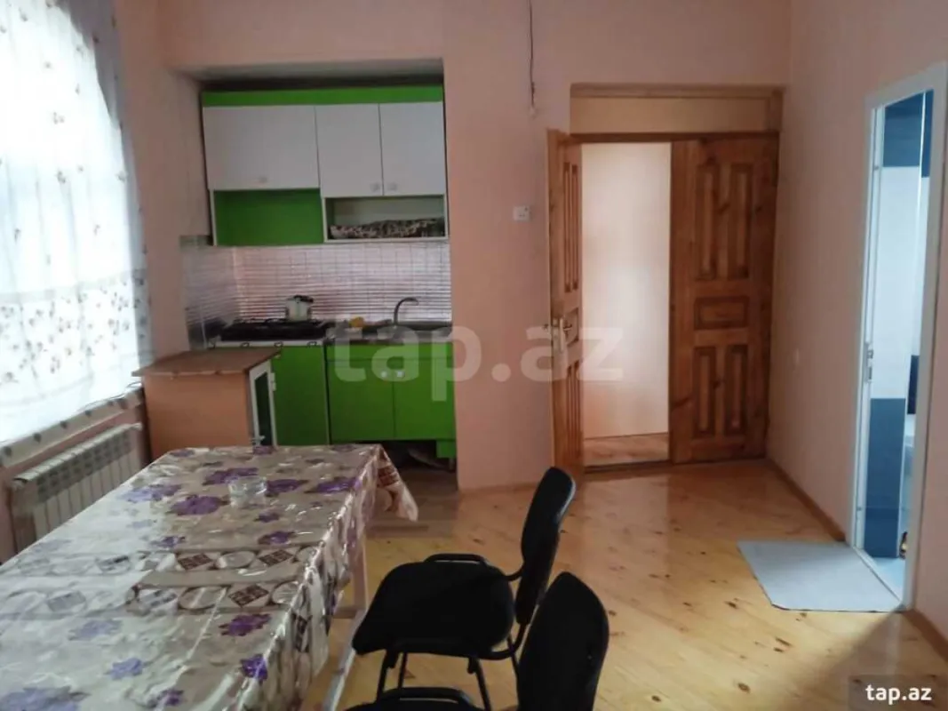 Kirayə verilir 5 otaqlı həyət evi