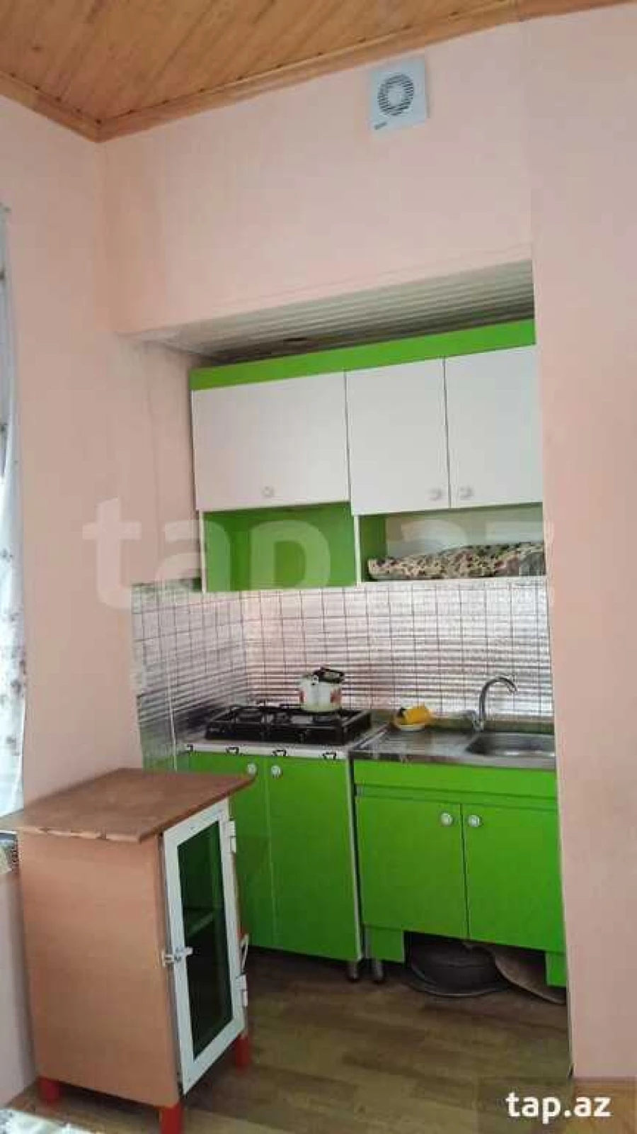 Kirayə verilir 5 otaqlı həyət evi