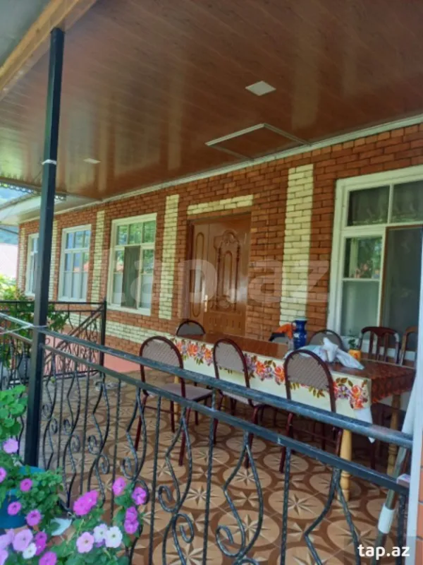 Kirayə verilir 4 otaqlı həyət evi