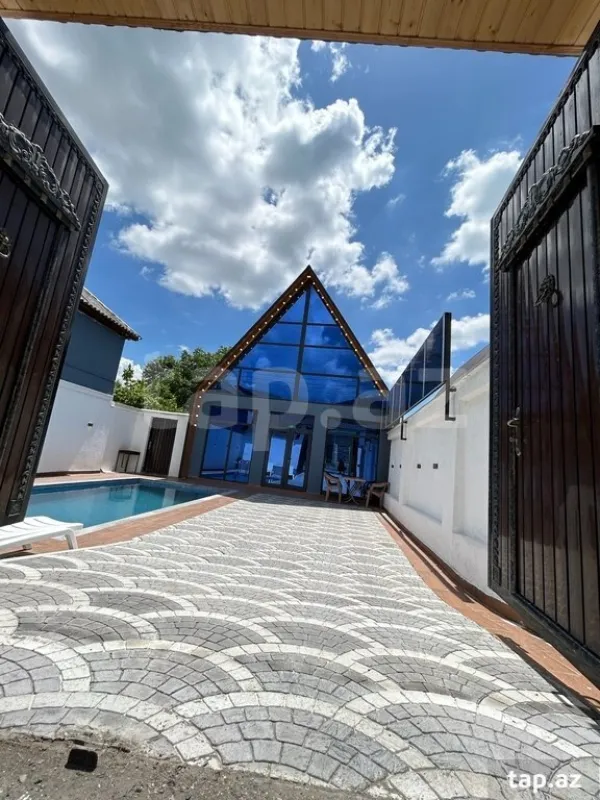 Satılır 3 otaqlı həyət evi