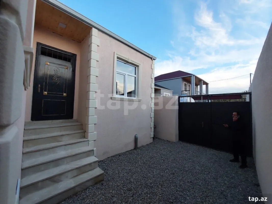 Satılır 3 otaqlı həyət evi