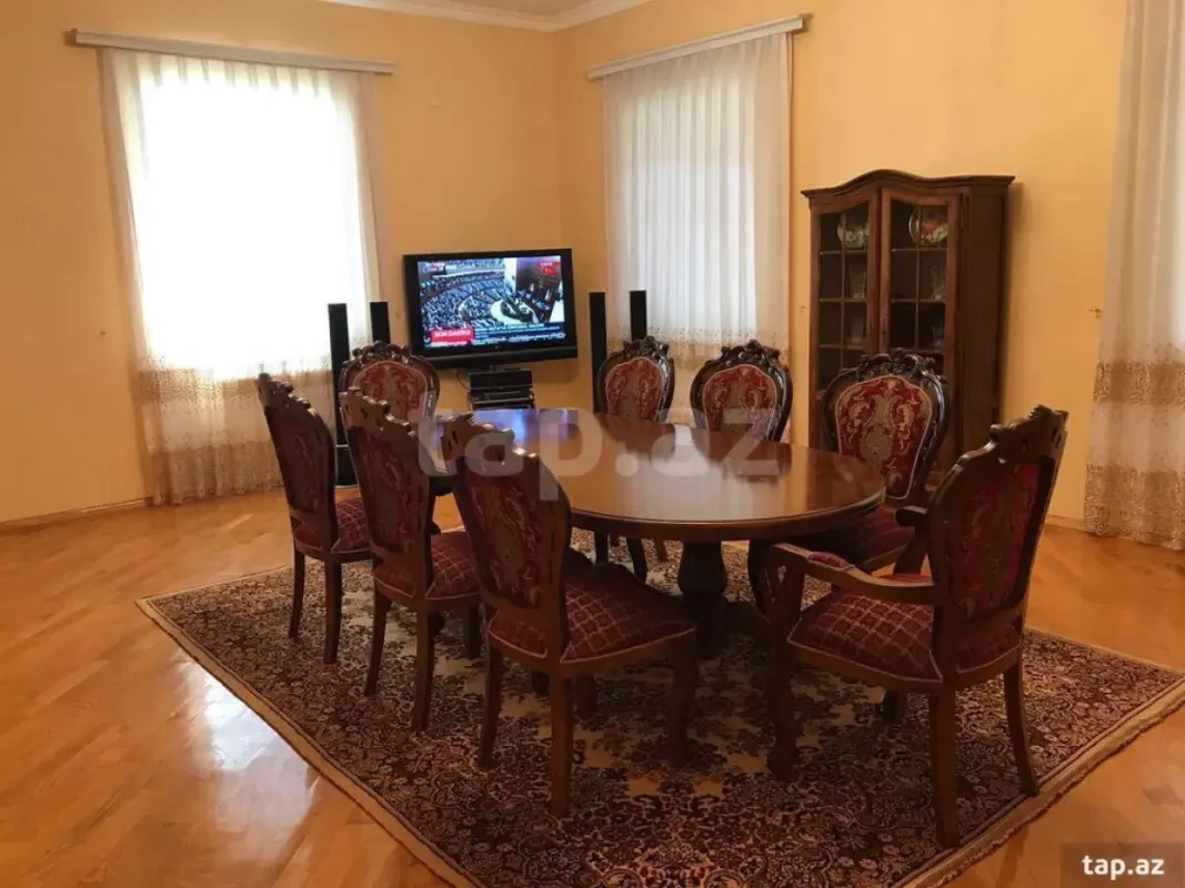 Kirayə verilir 5 otaqlı həyət evi 250 m²