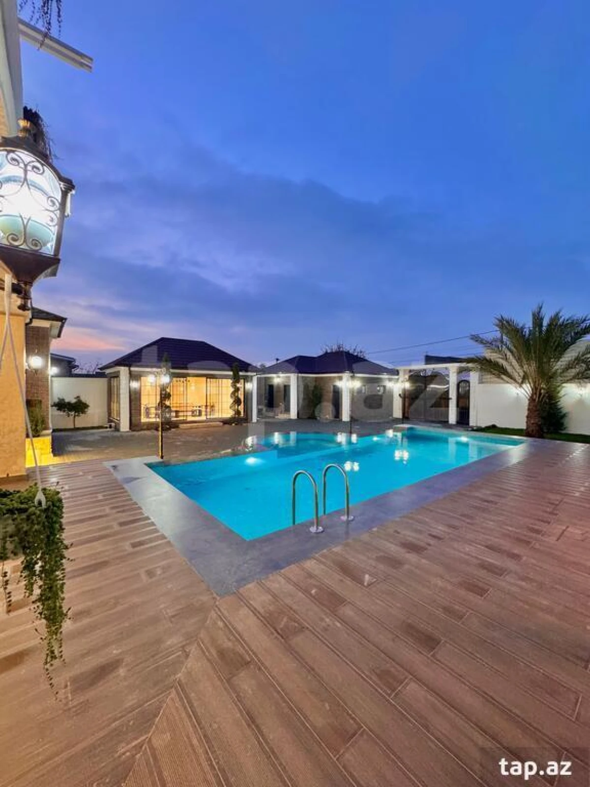 Satılır 6 otaqlı həyət evi