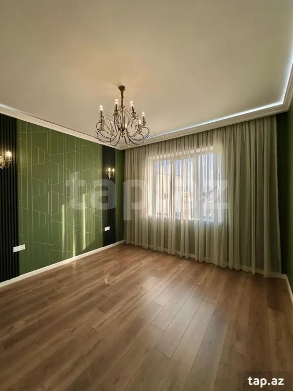 Satılır 6 otaqlı həyət evi