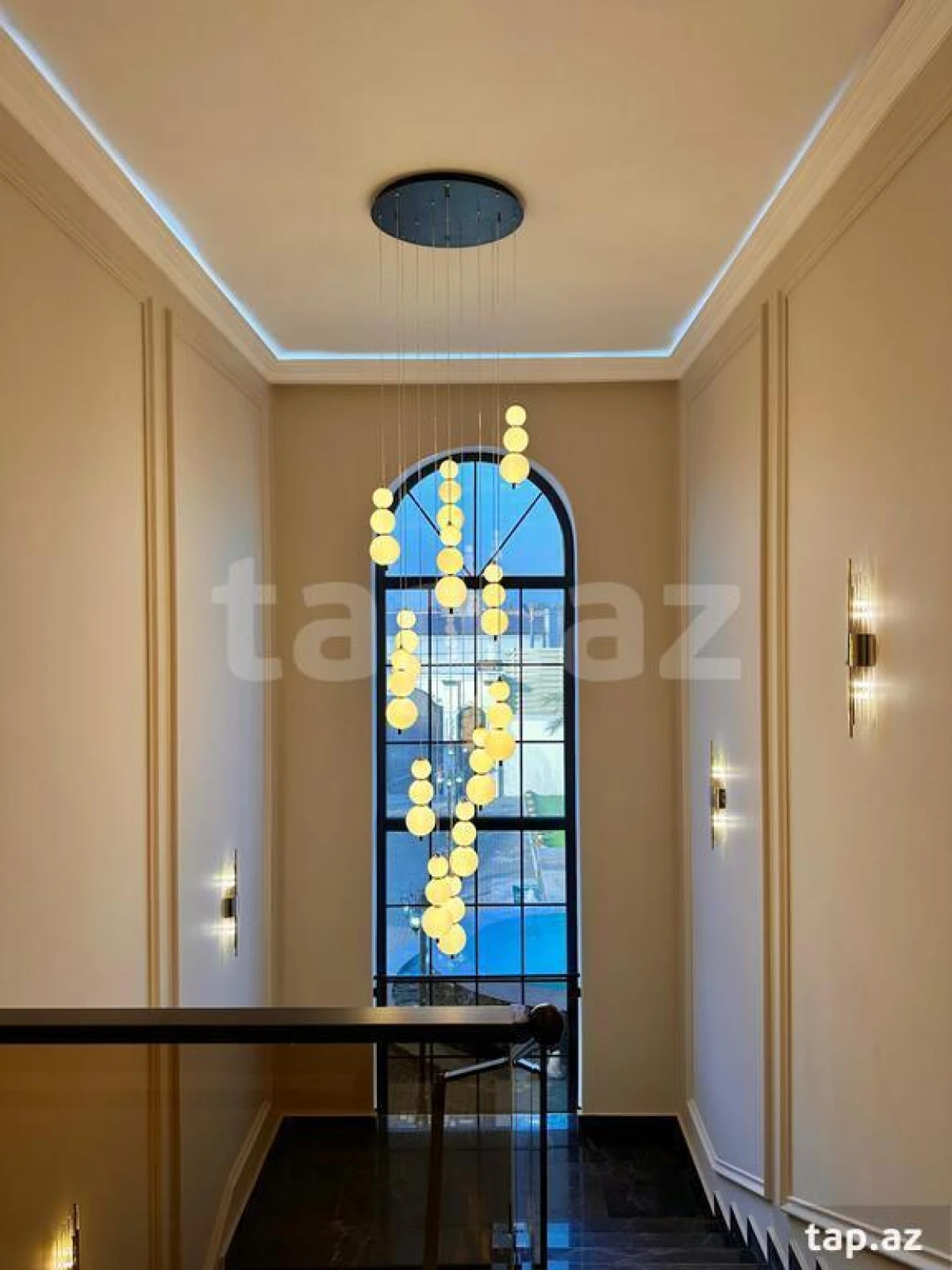 Satılır 6 otaqlı həyət evi