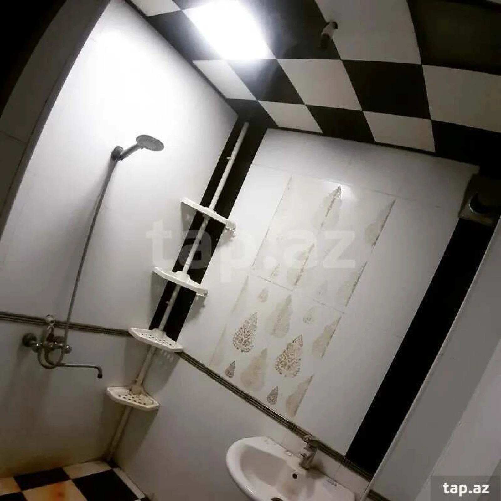 Kirayə verilir 4 otaqlı mənzil 88 m²