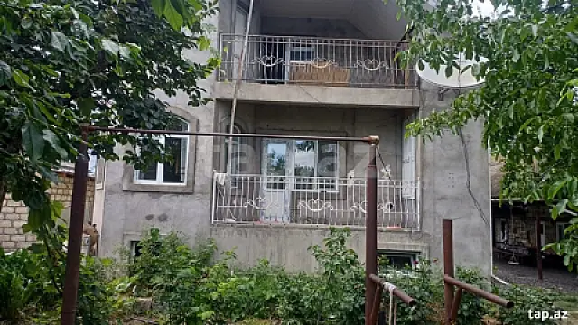 Satılır 4 otaqlı həyət evi 150 m² — Bakı 4 otaq 150.00 m²