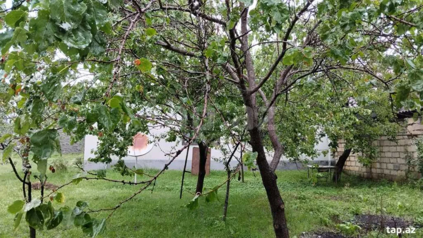 Satılır 3 otaqlı həyət evi 100 m²