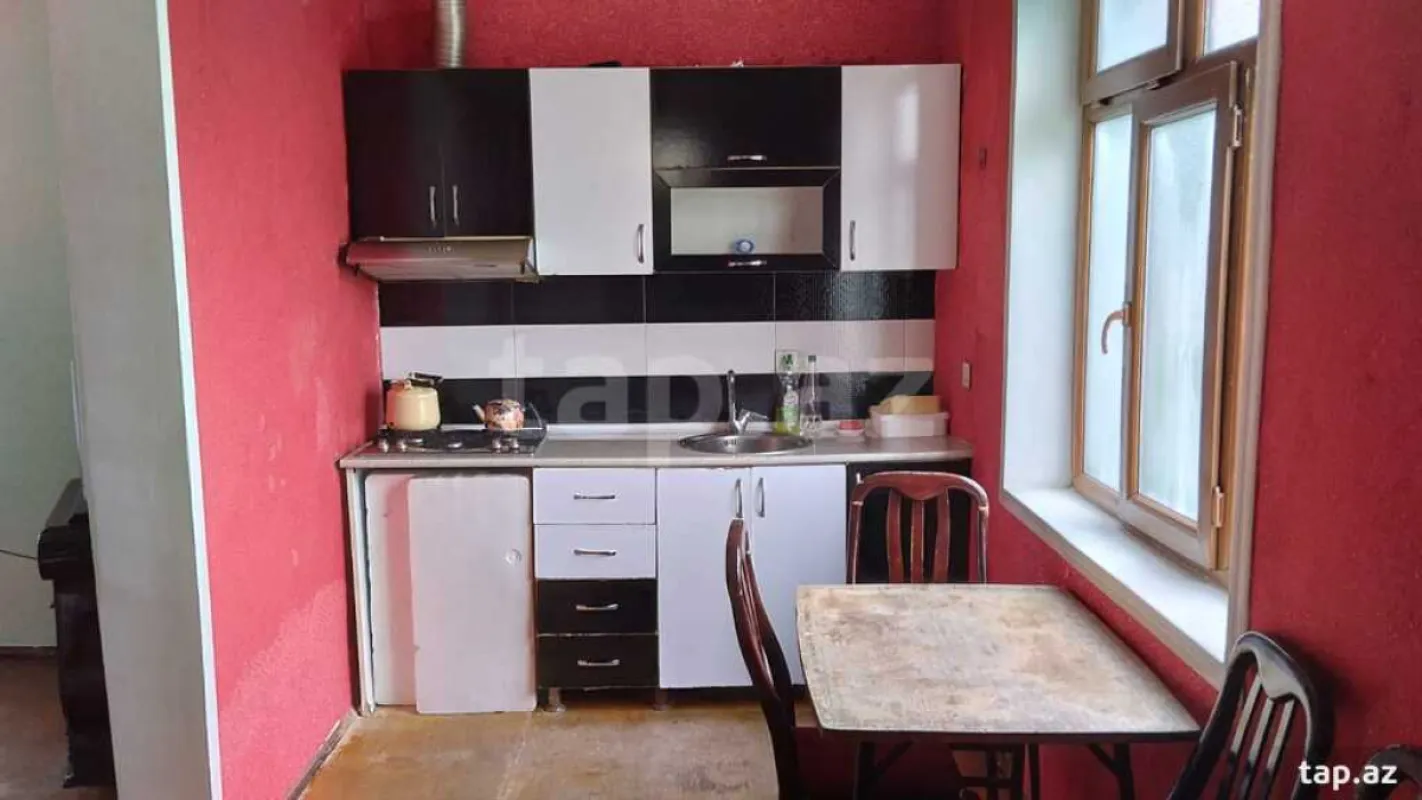 Satılır 3 otaqlı həyət evi 100 m²