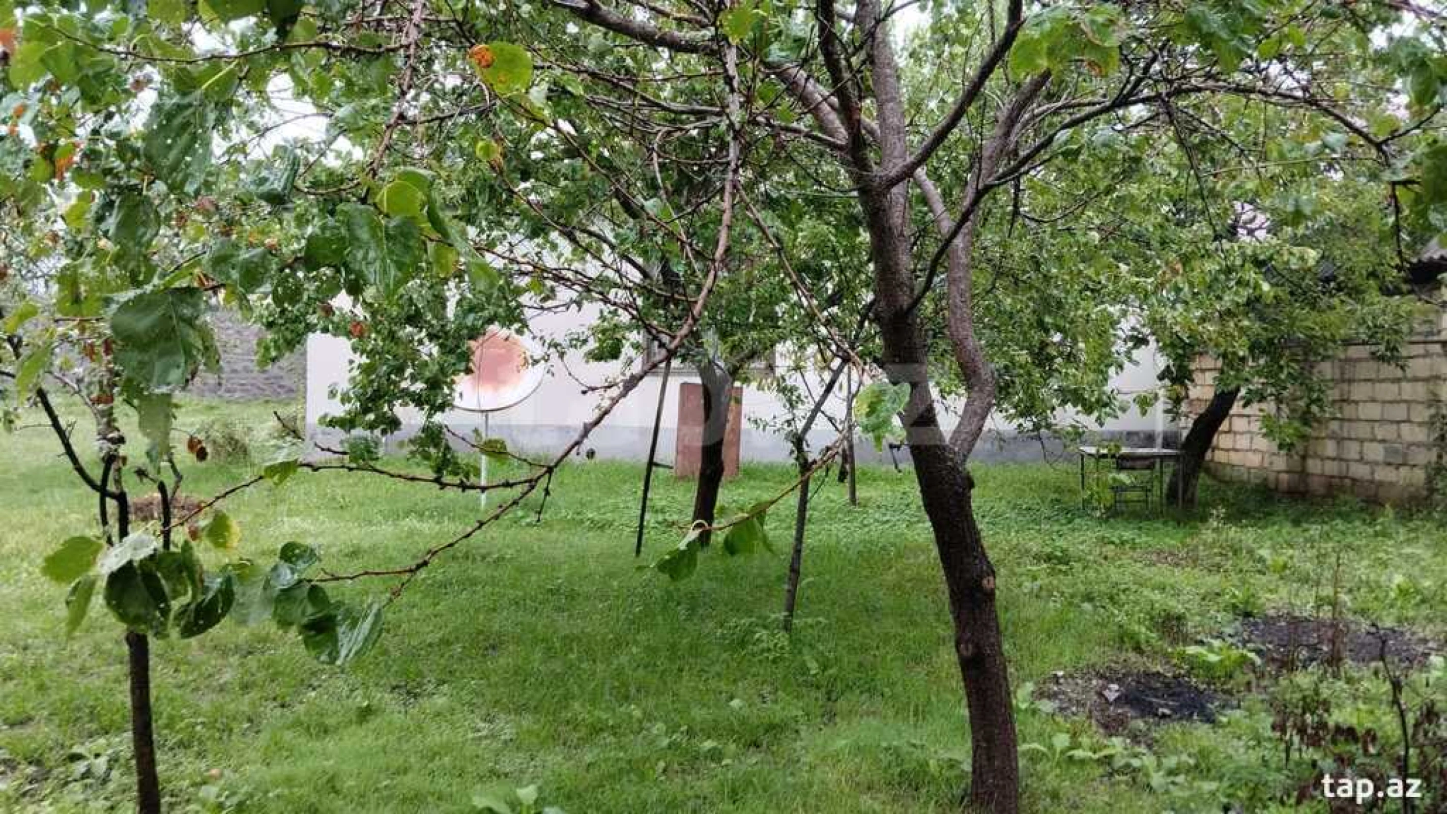 Satılır 3 otaqlı həyət evi 100 m²