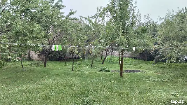 Satılır 3 otaqlı həyət evi 100 m²