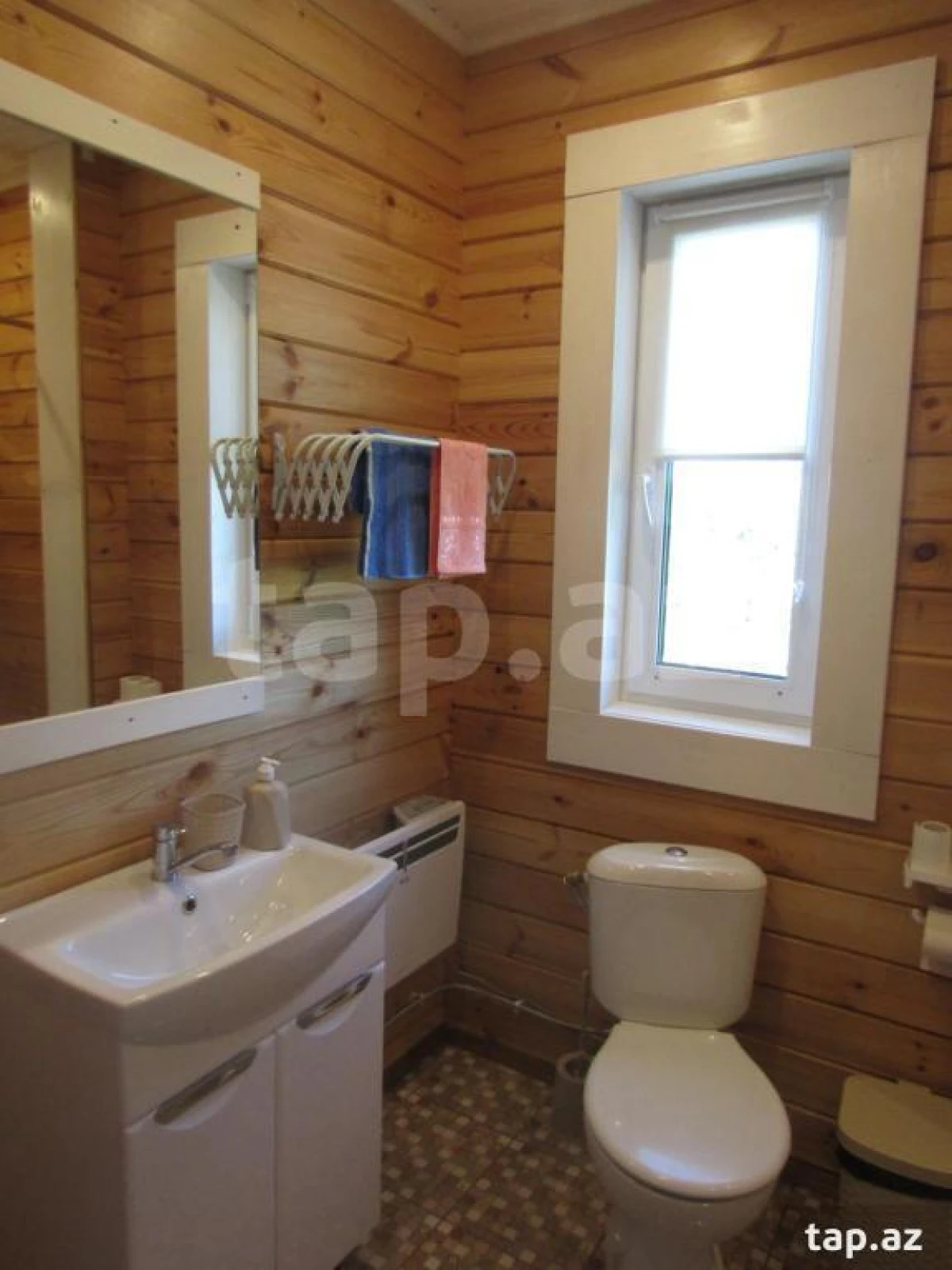 Kirayə verilir 4 otaqlı həyət evi