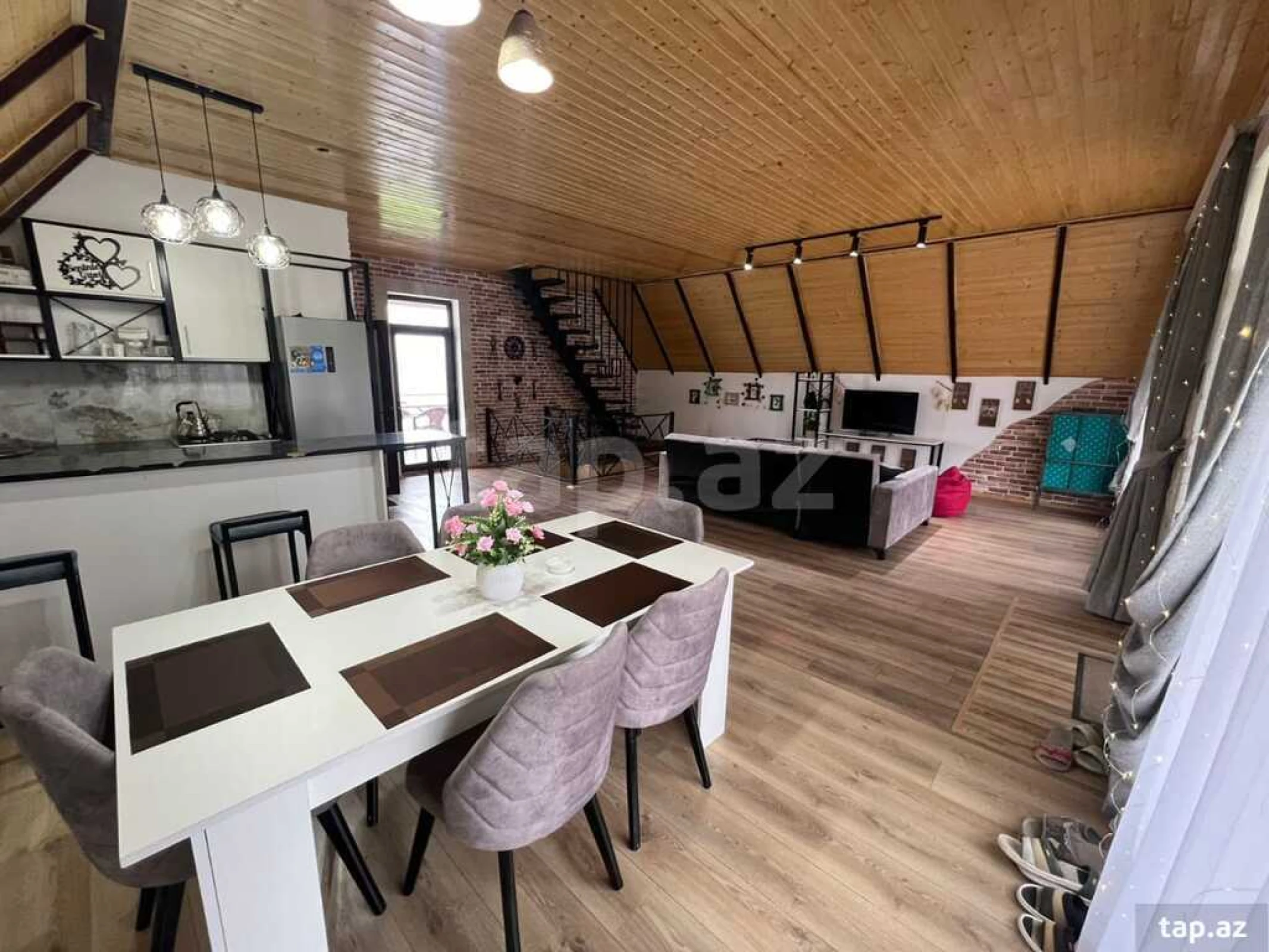 Kirayə verilir 4 otaqlı həyət evi