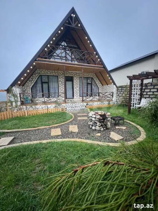 Kirayə verilir 4 otaqlı həyət evi