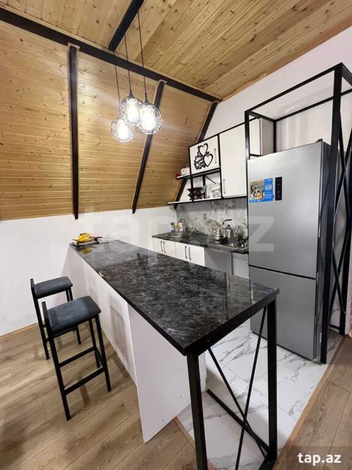 Kirayə verilir 4 otaqlı həyət evi