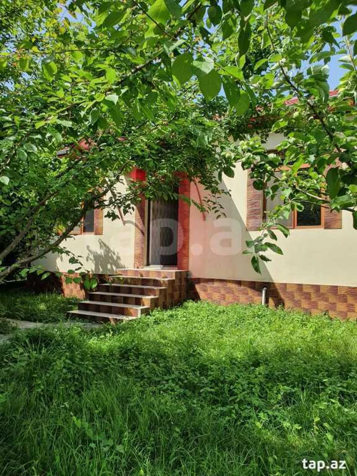 Kirayə verilir 3 otaqlı həyət evi