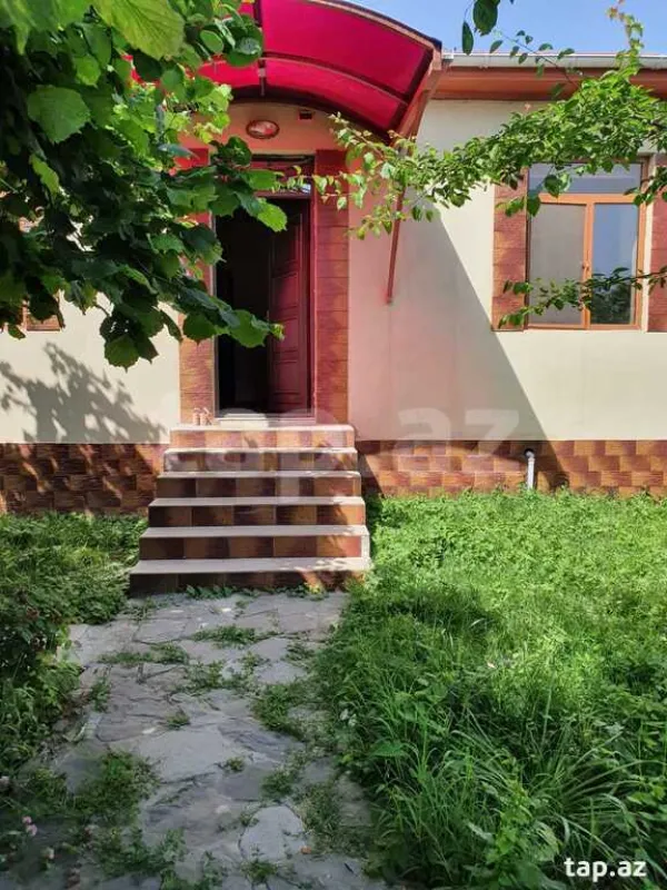 Kirayə verilir 3 otaqlı həyət evi