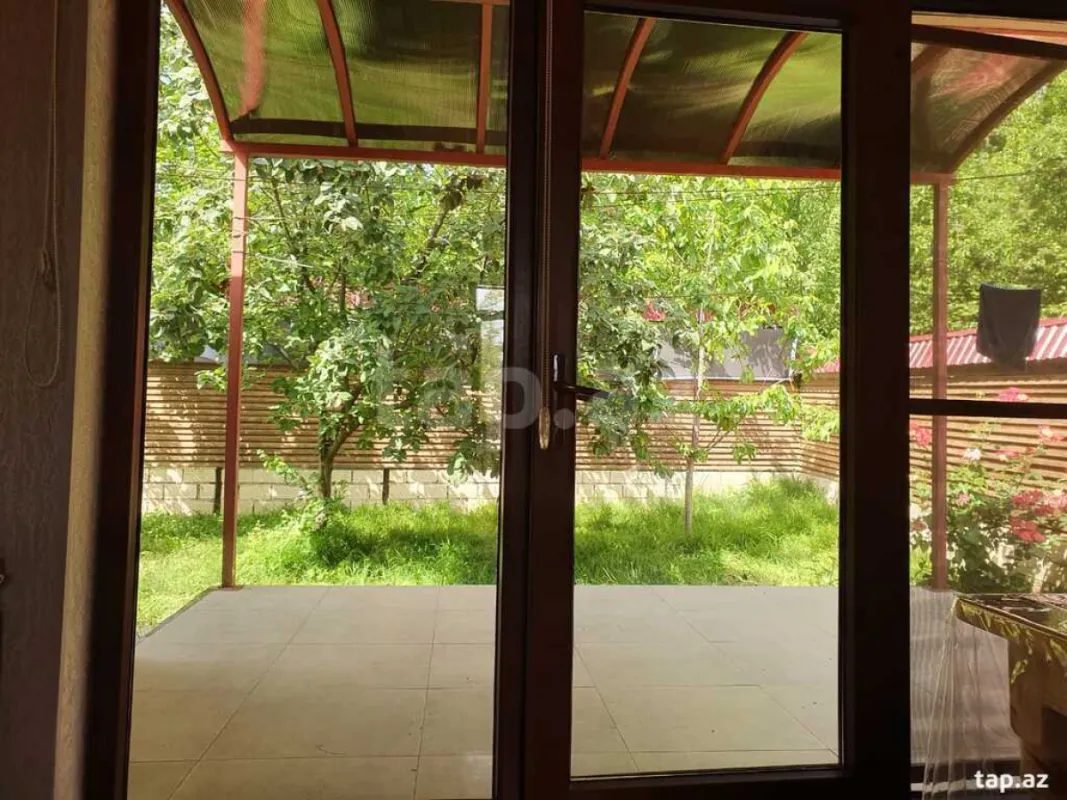Kirayə verilir 3 otaqlı həyət evi
