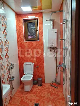 Kirayə verilir 3 otaqlı həyət evi