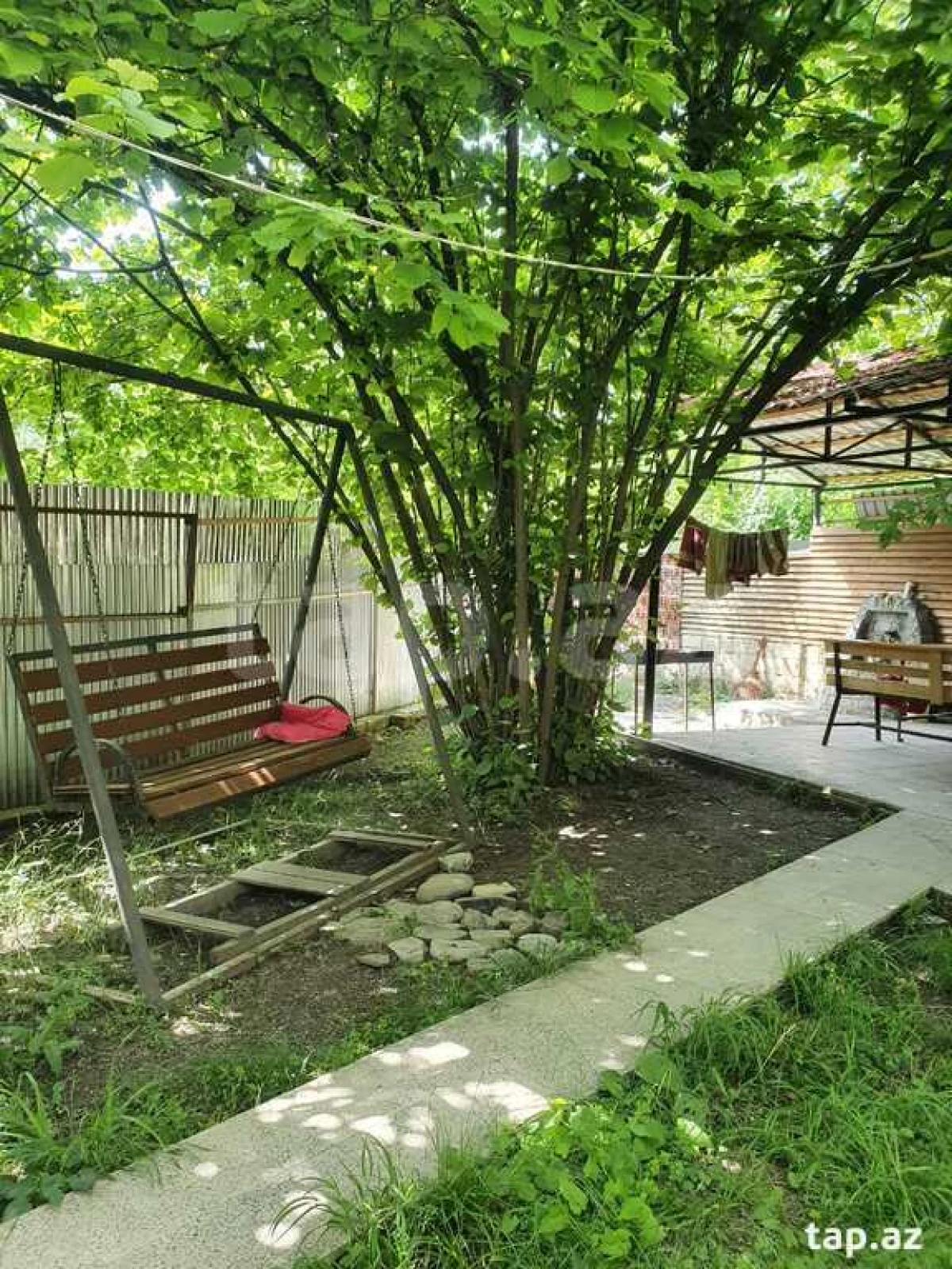 Kirayə verilir 3 otaqlı həyət evi