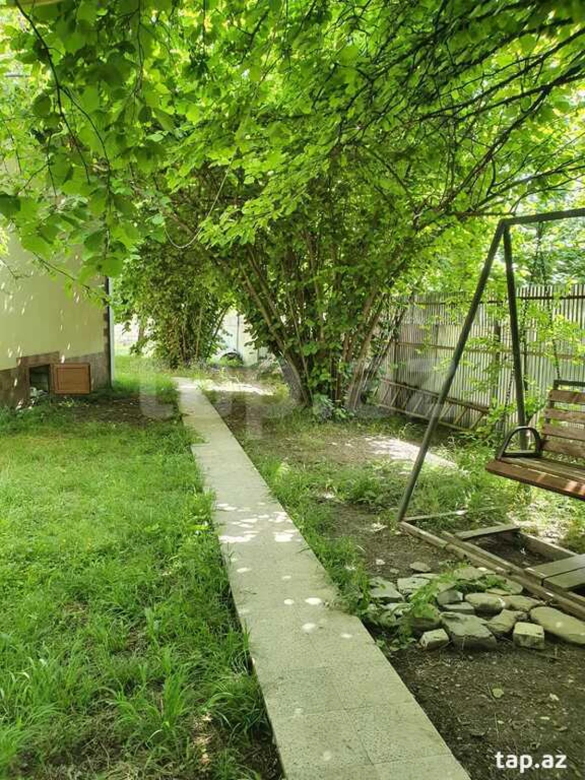 Kirayə verilir 3 otaqlı həyət evi