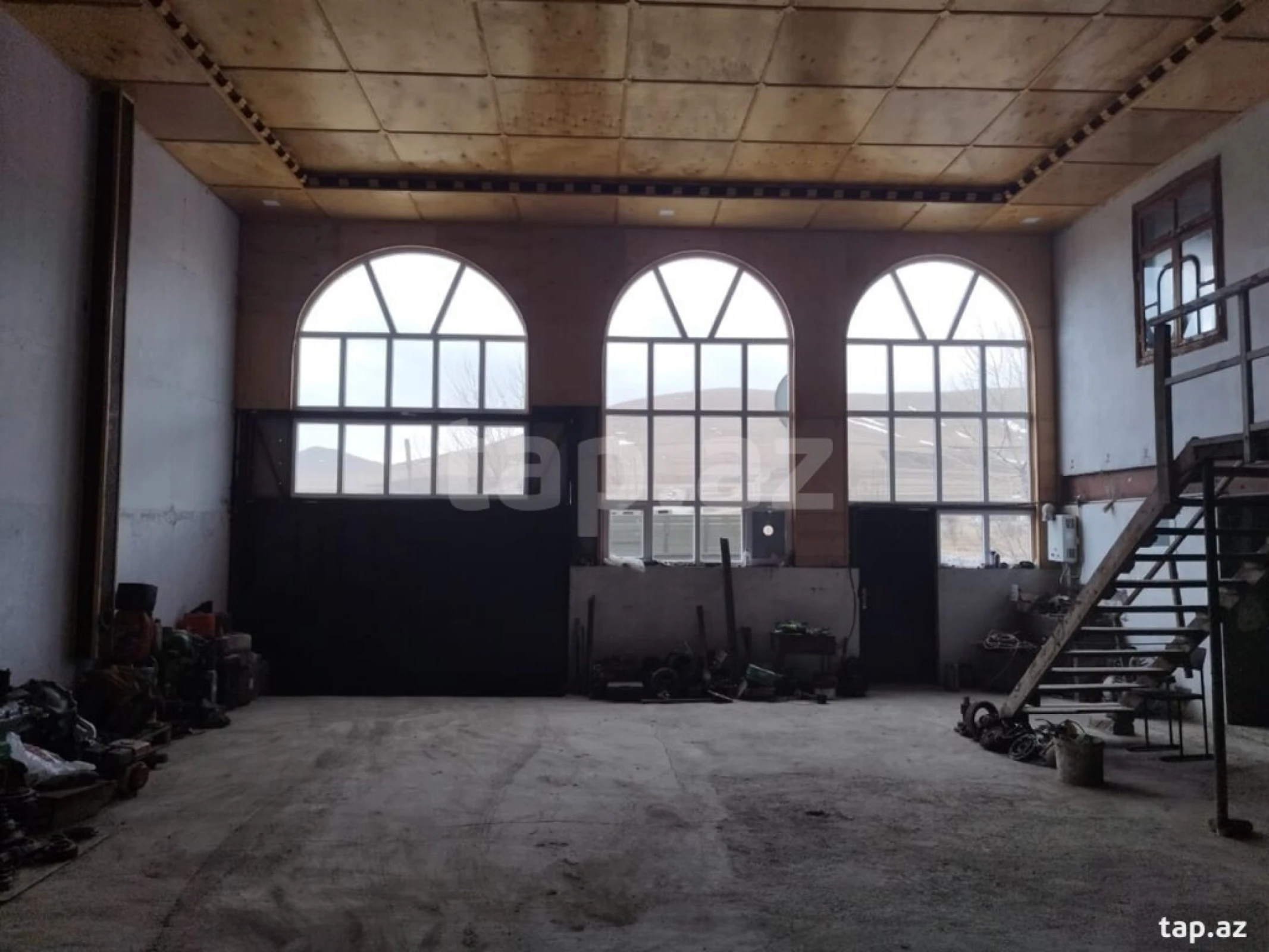 Satılır 4 otaqlı həyət evi 240 m²