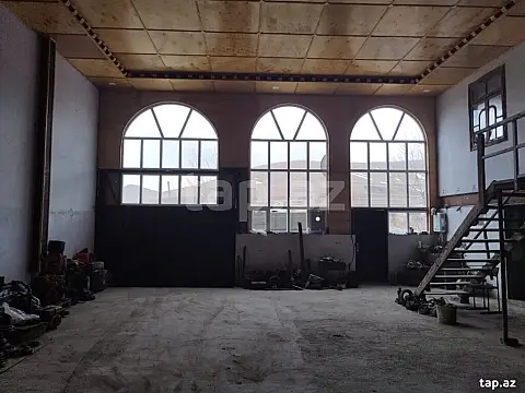 Satılır 4 otaqlı həyət evi 240 m²