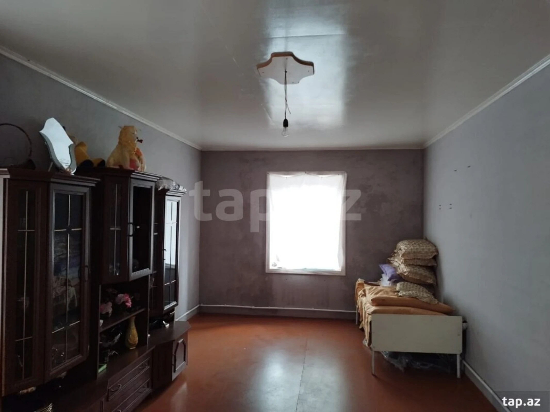 Satılır 4 otaqlı həyət evi 240 m²