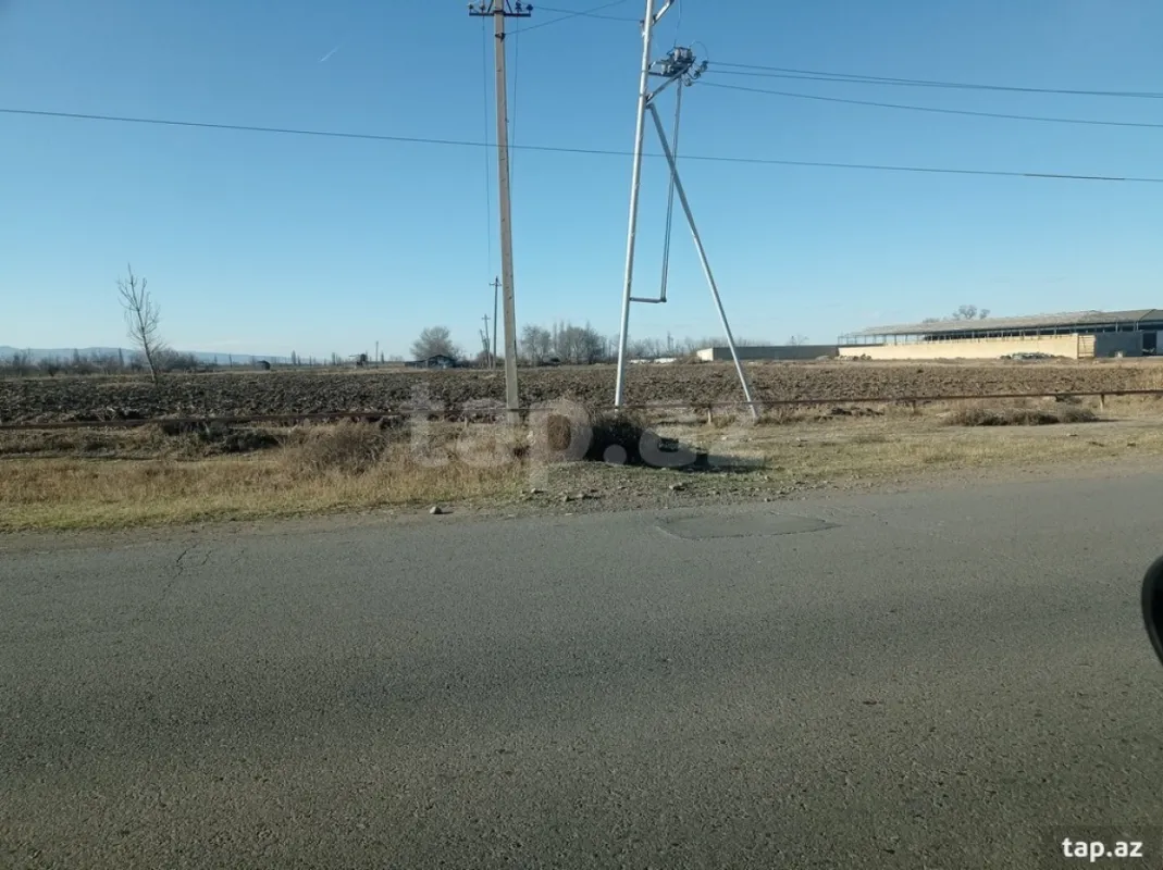 Satılır torpaq sahəsi