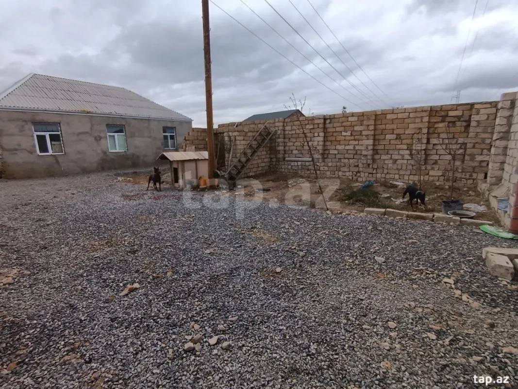 Satılır 6 otaqlı həyət evi 120 m²