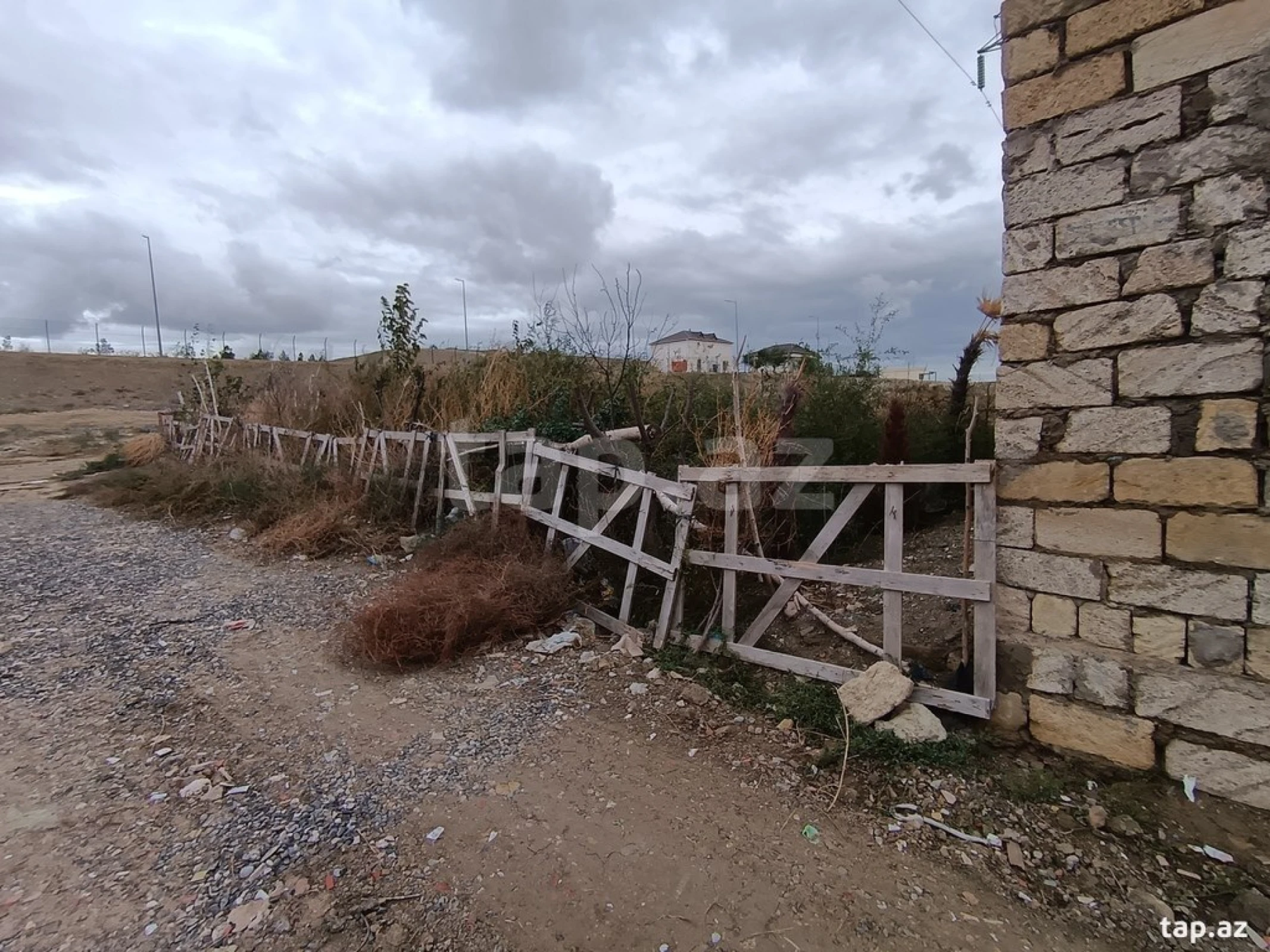 Satılır 6 otaqlı həyət evi 120 m²