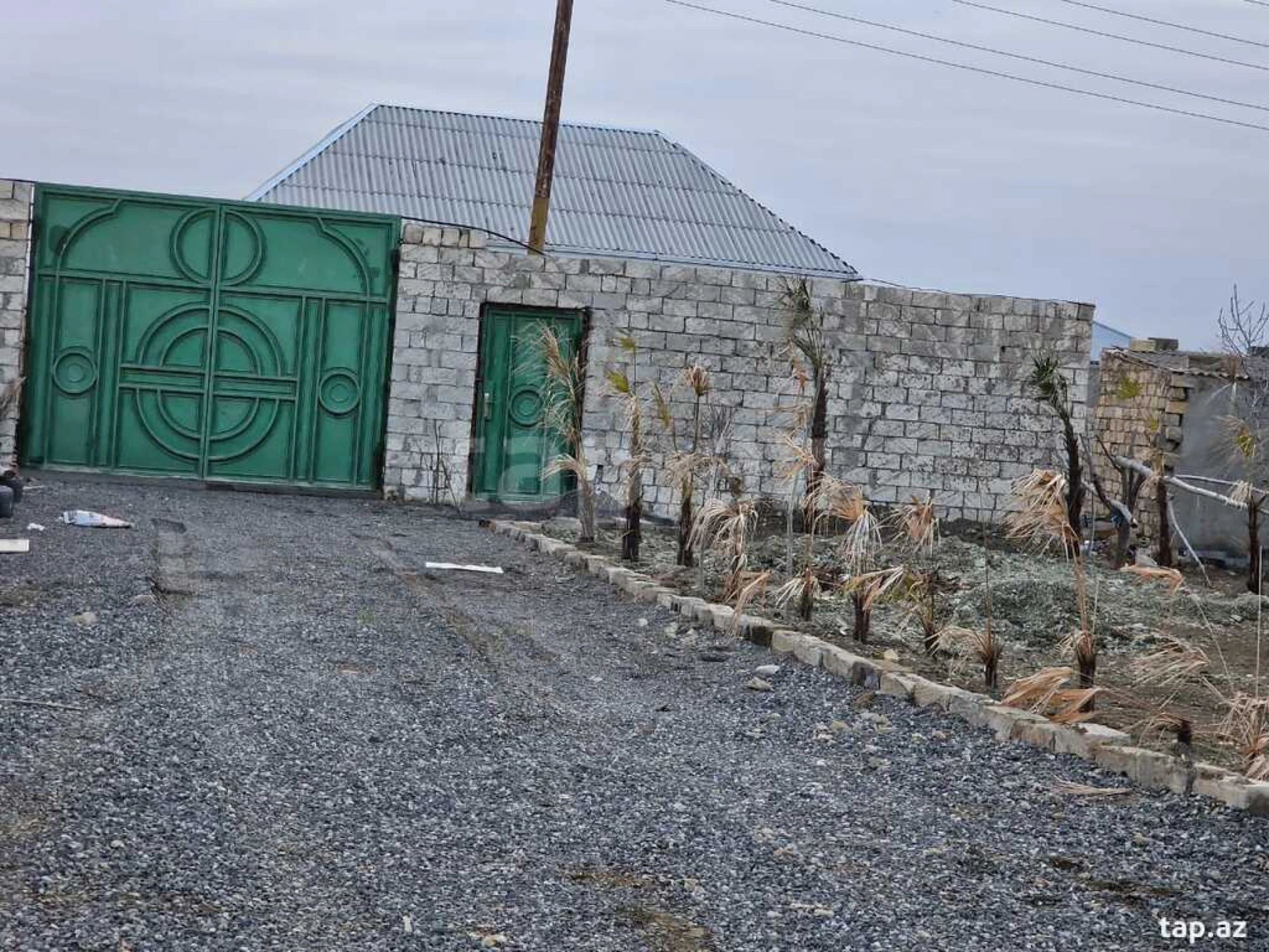 Satılır 6 otaqlı həyət evi 120 m²