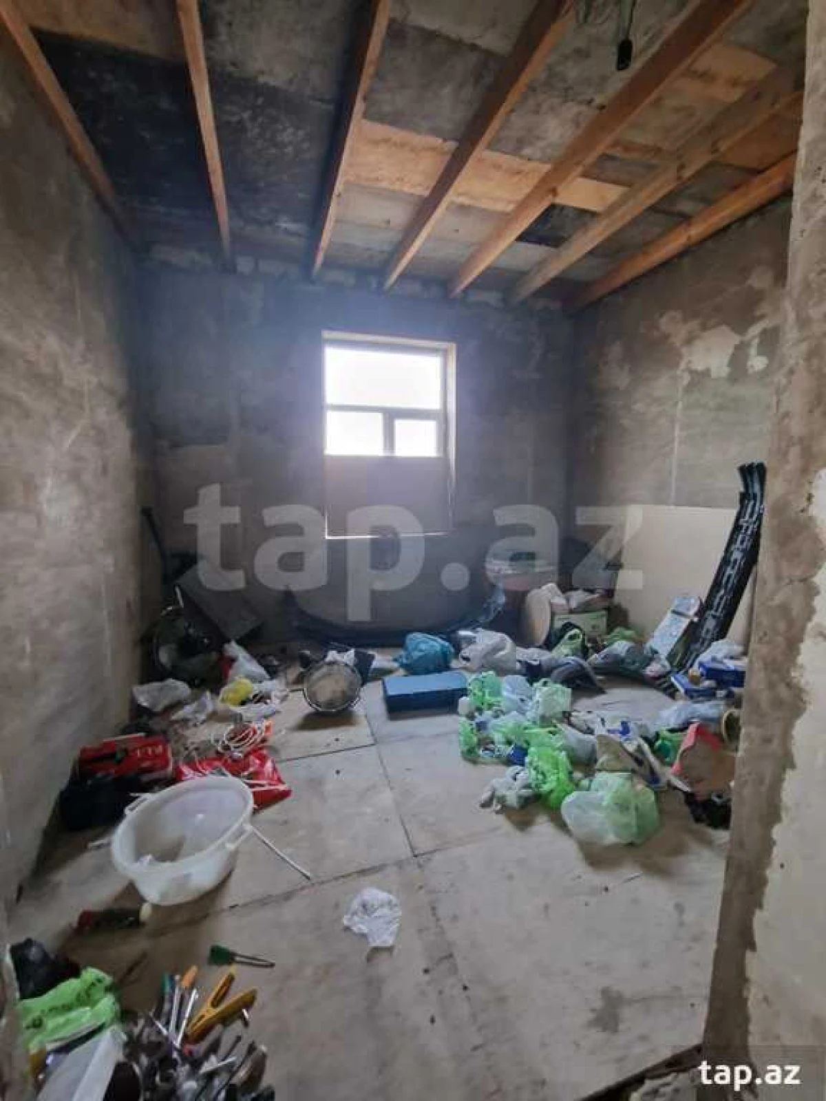 Satılır 6 otaqlı həyət evi 120 m²