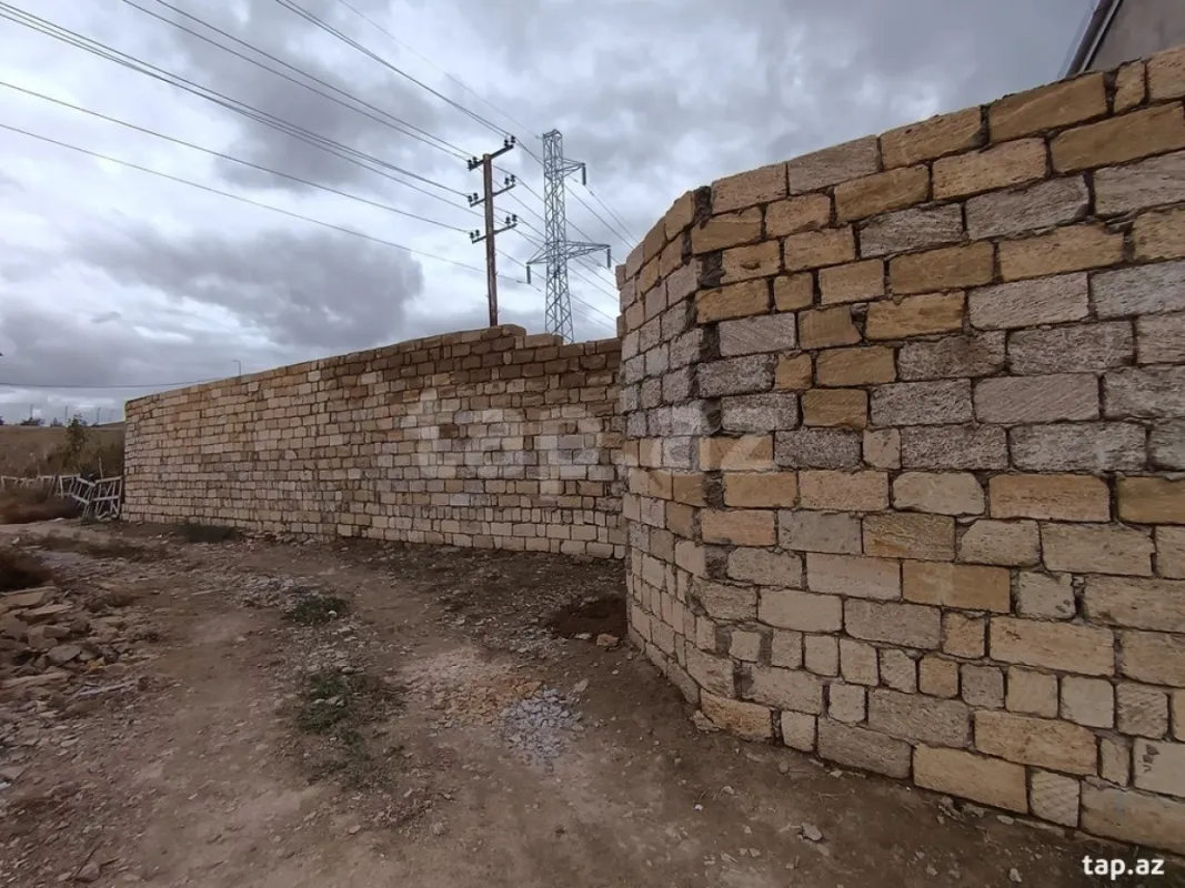 Satılır 6 otaqlı həyət evi 120 m²