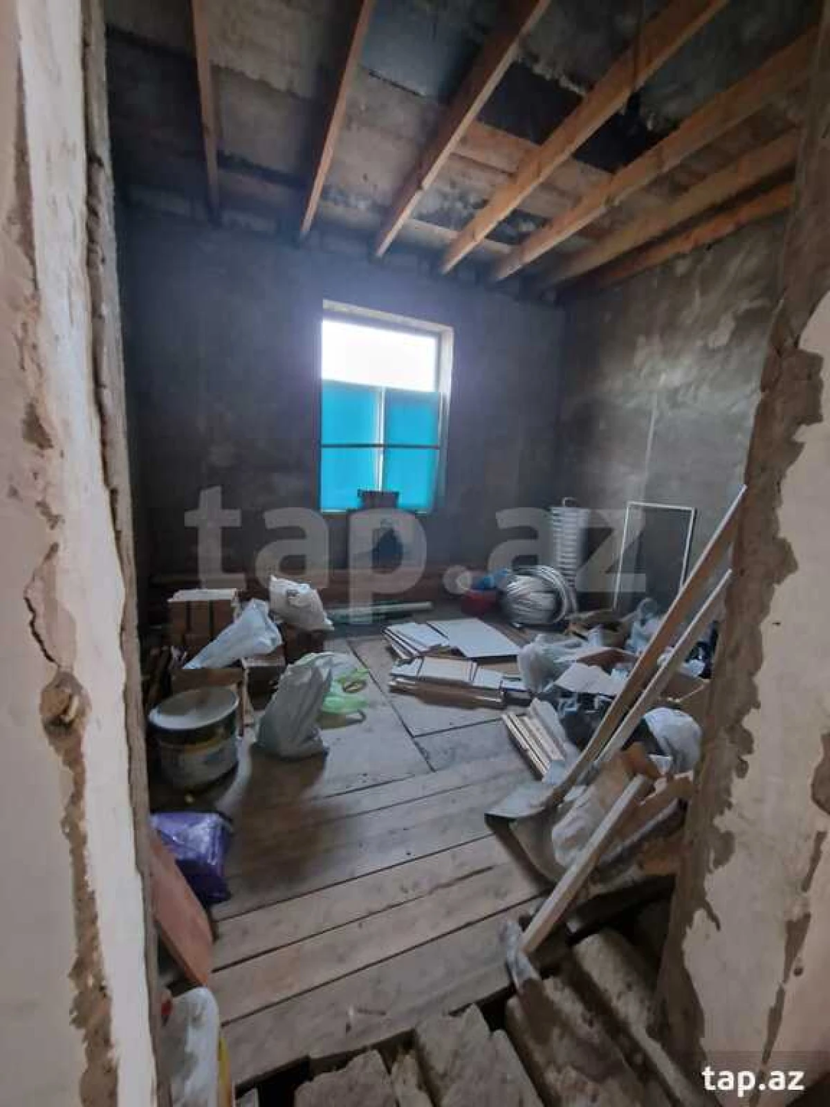 Satılır 6 otaqlı həyət evi 120 m²