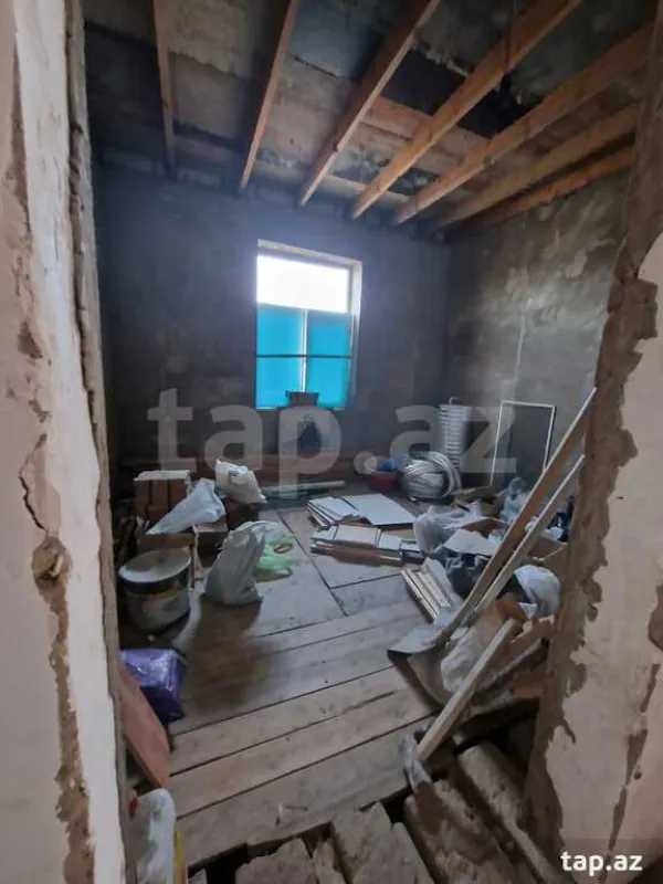 Satılır 6 otaqlı həyət evi 120 m²